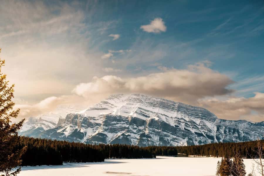 Calgary Banff: Columbia Icefield, Skywalk and Lakes Day Tour - A full-day glacier hit from Calgary, Banff, and Canmore