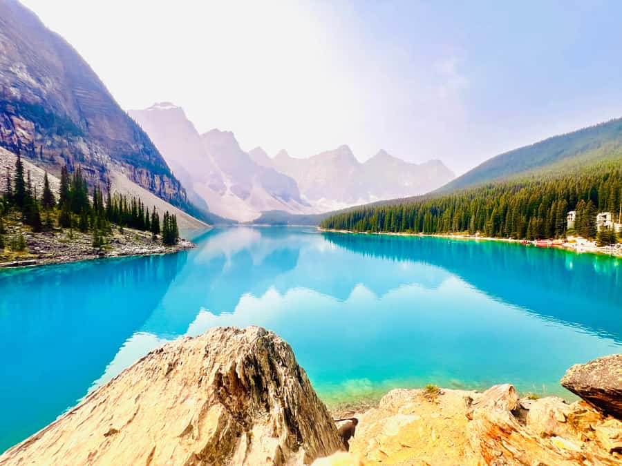 Calgary, Banff: Lake louise , Moraine ,Emerald Lake day Tour - Castle Mountain Photo Stop: Quick, Useful, and Low Effort