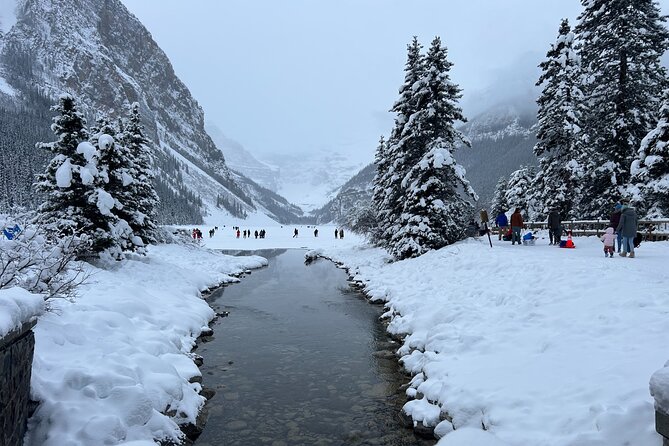 Calgary/Canmore/Banff: Enchanting Banff National Park Day Tour - Moraine Lake and Lake Louise: the two classic wow stops