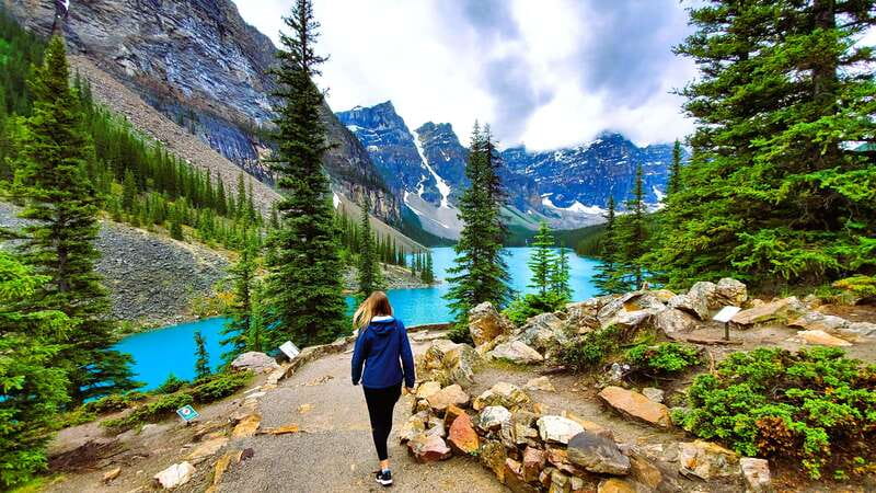 Calgary: Glaciers, Mountains, Lakes, Canmore and Banff Tour - From Calgary pickup to the Canmore coffee break that sets the tone