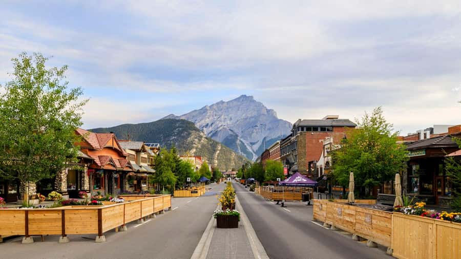 Calgary: Lake Louise, Emerald, Marble Canyon, and Yoho Tour - Key Highlights You’ll Feel Immediately