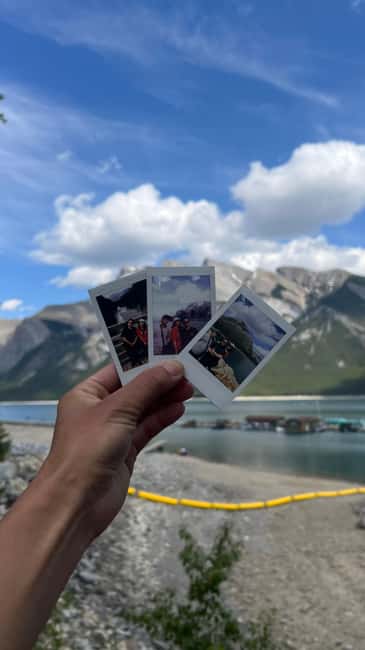 Calgary: Moraine Lake (Opt.Canoe) & Lake Louise Small Group - The Drive By the Big Names: What You See Between Stops