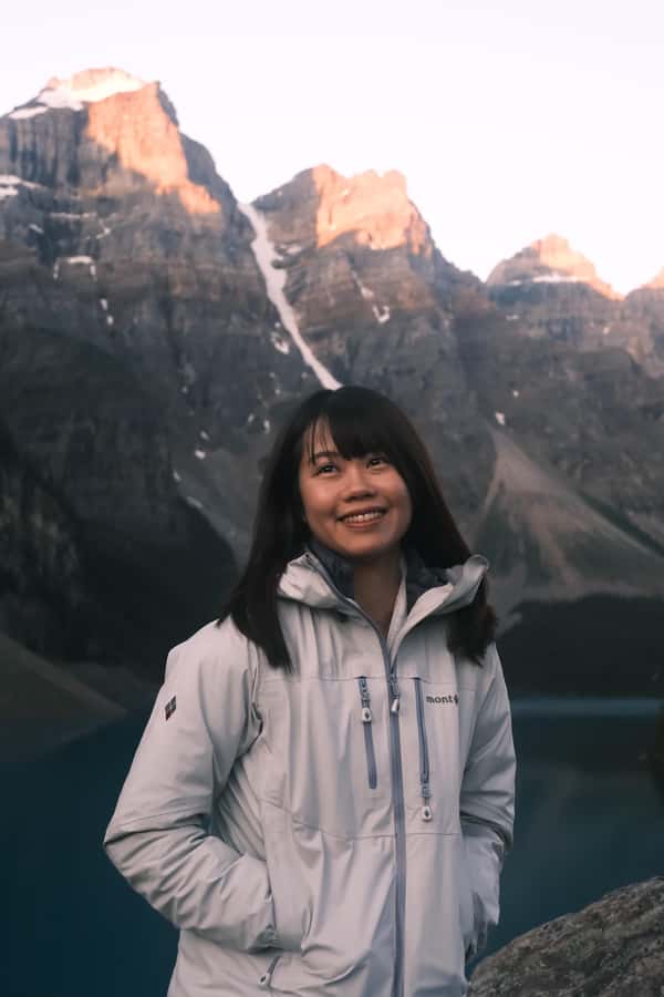 Calgary:Moraine Lake Sunrise & Lake Louise & Wildlife Safari - Who should book this, and who might want a different style