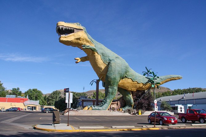 Calgary to Royal Museum | Drumheller – PRIVATE TOUR - Stop 5: The World’s Largest Dinosaur Stop