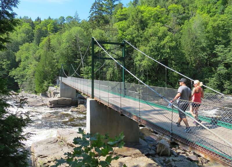 Canyon Sainte-Anne: Park Admission Ticket - Rainbows over the cliff: when mist makes magic