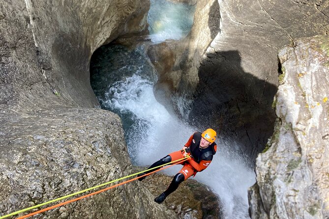 Canyoning half day - Heart Creek Canyon (beginner level) - Upper canyon rappels: easing into heights and technique