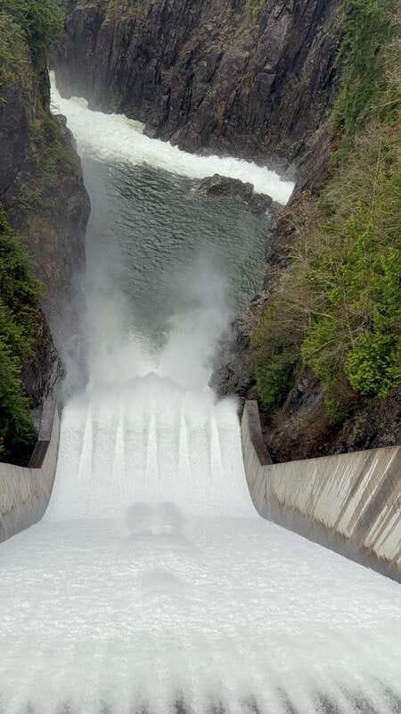 Capilano Br+Grouse Mtn+Dam+Lake&Hatcher/5in1/Small Group/Car - Timing, photos, and the small money-saving moves that matter