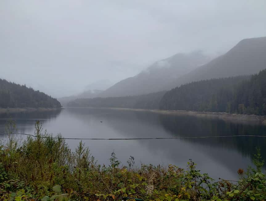 Capilano Suspension Br+Lake+Dam+Hachery/4in1/CAR/Small GROUP - Food, photo tips, and the small perks you actually use