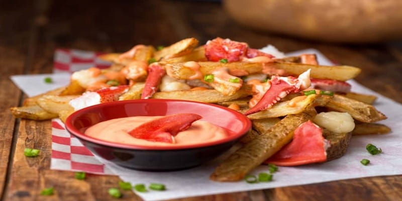 Charlottetown: Small Group Food Walking Tour - Founders Hall: Your Easy Starting Point for PEI Bites
