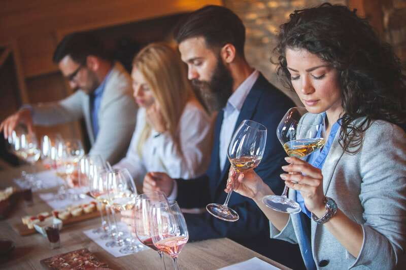 Collingwood: Blue Mountains Wine and Cider Tasting Tour - Roost Winery: Four Wine Tastings Plus Charcuterie Pairing