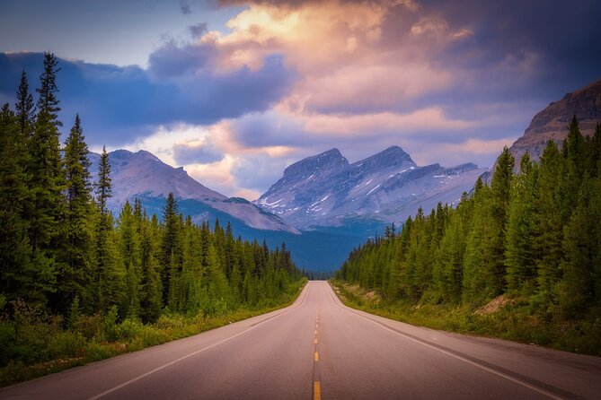 Columbia Icefield Adventure,Bow Lake,Peyto Lake in Banff & Jasper - Columbia Icefield Discovery Centre: where you choose your ice level