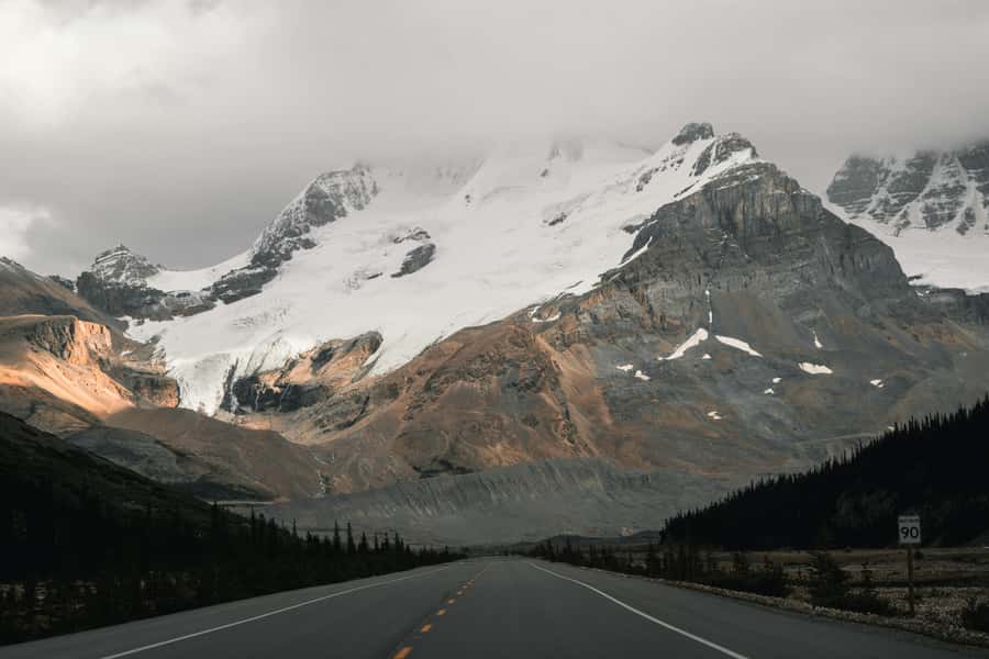 Day Trip to Jasper + Banff with picnic and drinks - Pickup, Van Comfort, and the Real-Life Logistics
