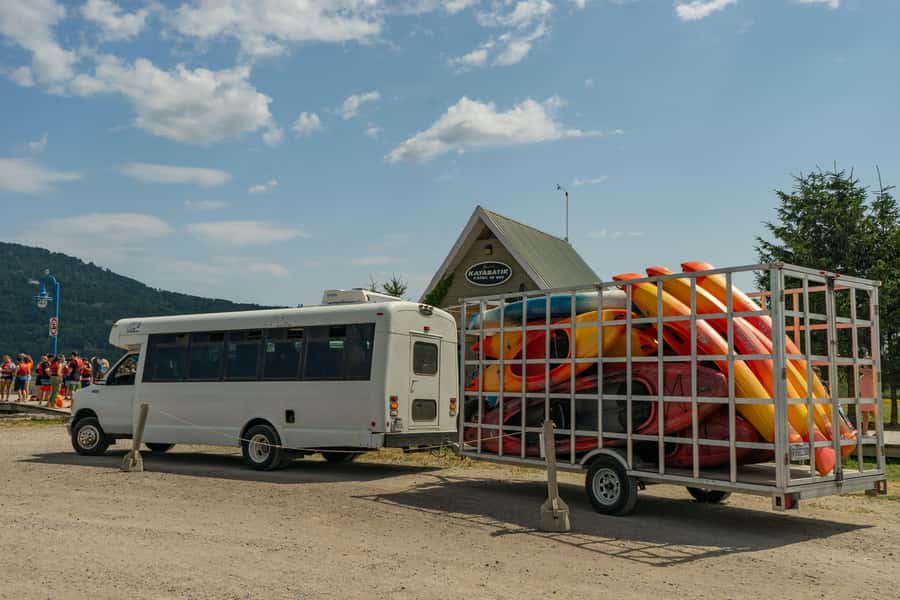 Descent of the Gouffre River in Baie-St-Paul, Charlevoix - La Familiale - Beach stops and picnics: how to use the breaks well
