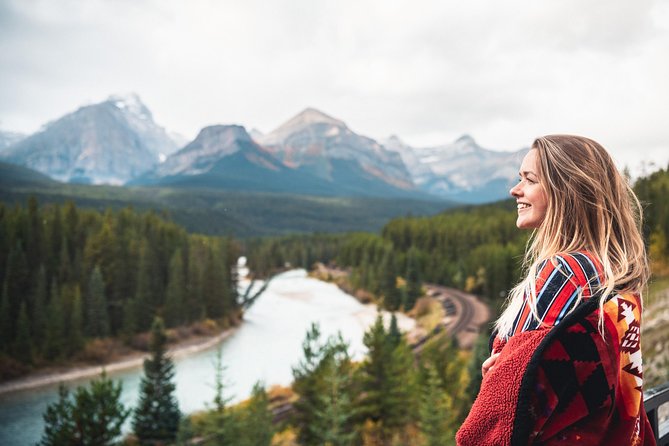 Discover Lake Louise (Spring & Fall Sightseeing) - A half-day plan that hits the big Lake Louise moments