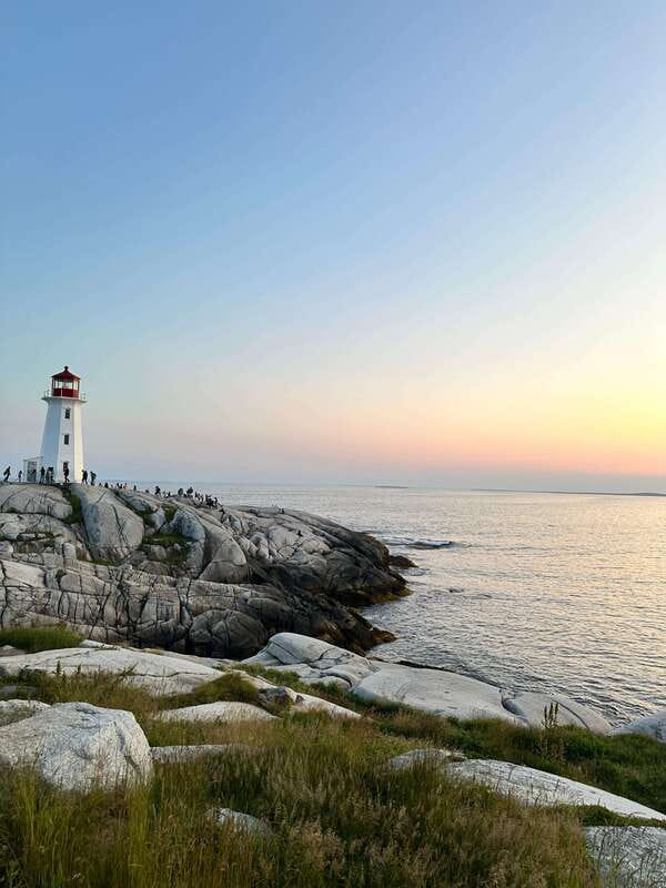 Discover Peggy's Cove: Private Journey from Halifax - Cruise-terminal pickup, with room to breathe