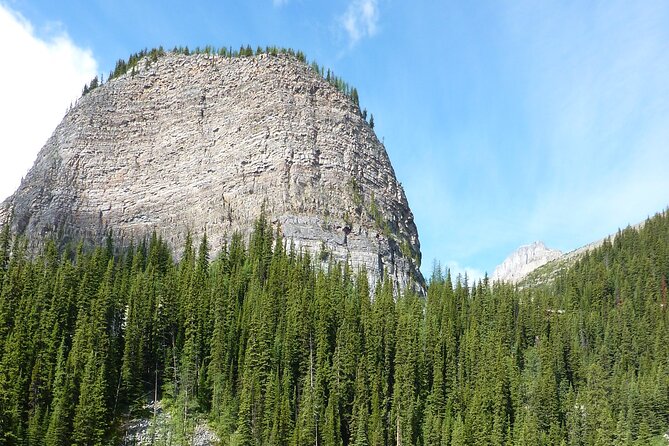 Discover the Lake Agnes Tea House Trail with an Audio Nature Tour - The hike length and effort: 7 km with an uphill feel