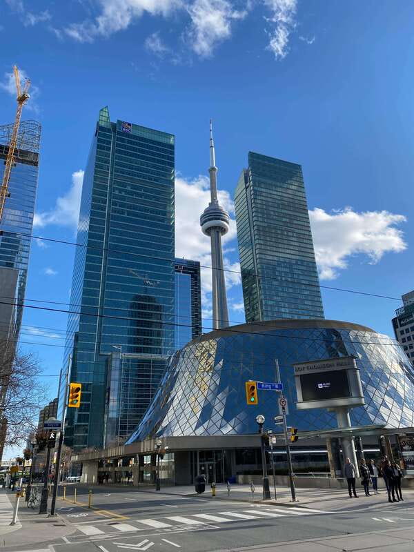 Downtown Toronto: Walking tour experience. English/Spanish - Should you book this Downtown Toronto walking tour?