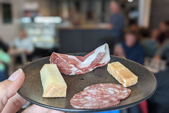 Downtown Victoria Food & City Tour - Pace, walking, and what to bring so you feel comfortable