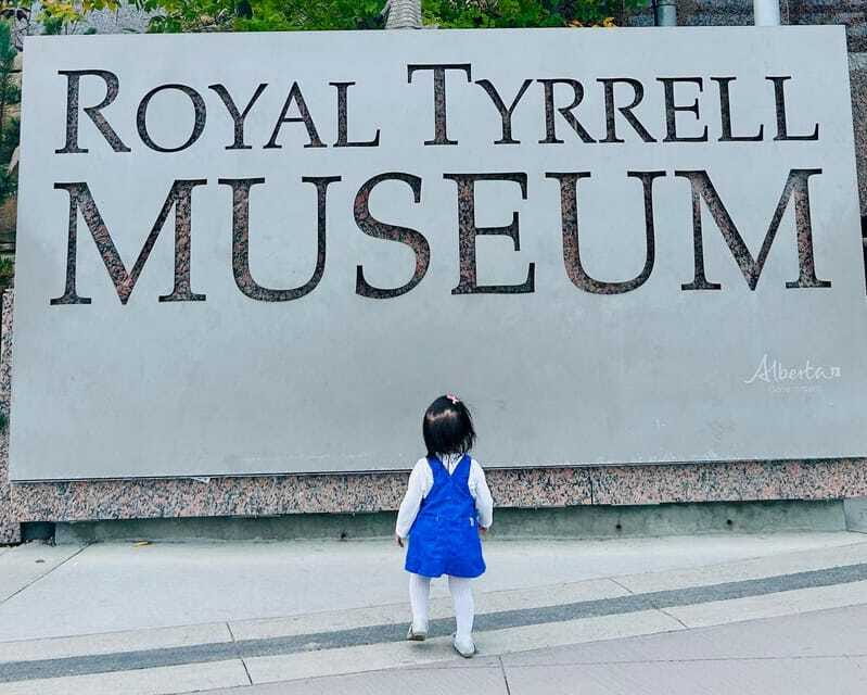 Drumheller Full-day Private Sightseeing Tour - Royal Tyrrell Museum: plan your time, and buy tickets ahead
