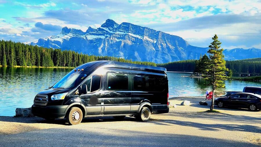 Emerald Lake,Lake Louise JohnstonCanyon&Banff Tour - Guide timing and the minivan pace, especially with Bally