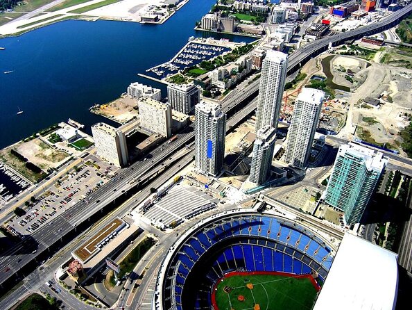 Exhilarating 120km Aerial Tour of Toronto with iflyTOTO - Key things that make this flight worth a look