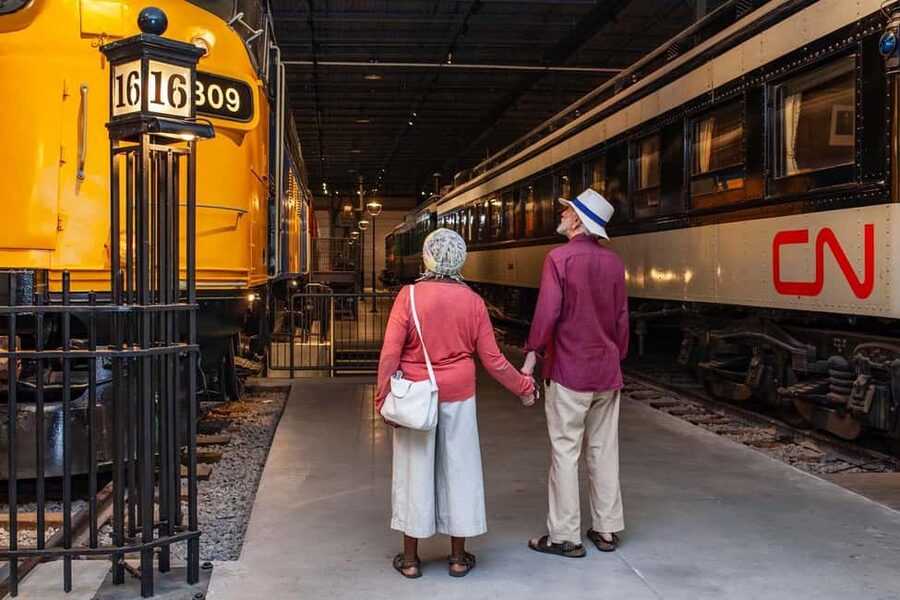 Exporail, the Canadian Railway Museum - Climb aboard: streetcars, passenger cars, and steam locomotives