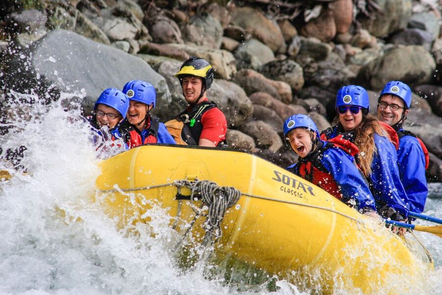 Family-Friendly Cheakamus Splash - Meeting the Guides and Getting Your Gear at Squamish Valley Road
