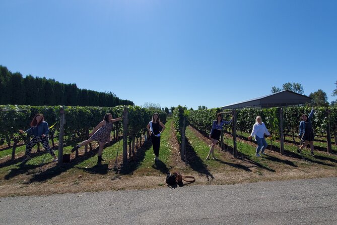 Fraser Valley Wine Tour from Vancouver with a Light Lunch - Glass House Estate Winery: estate-grown pours with a relaxed finish