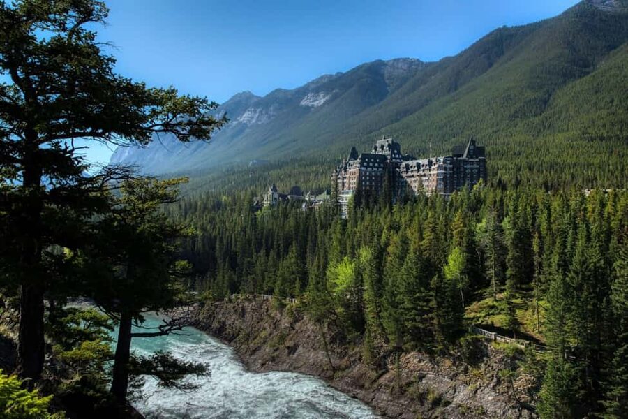 From Banff: Banff Wildlife & Scenic Highlights Premium Tour - Lake Minnewanka stop: a short photo window with big scenery payoff
