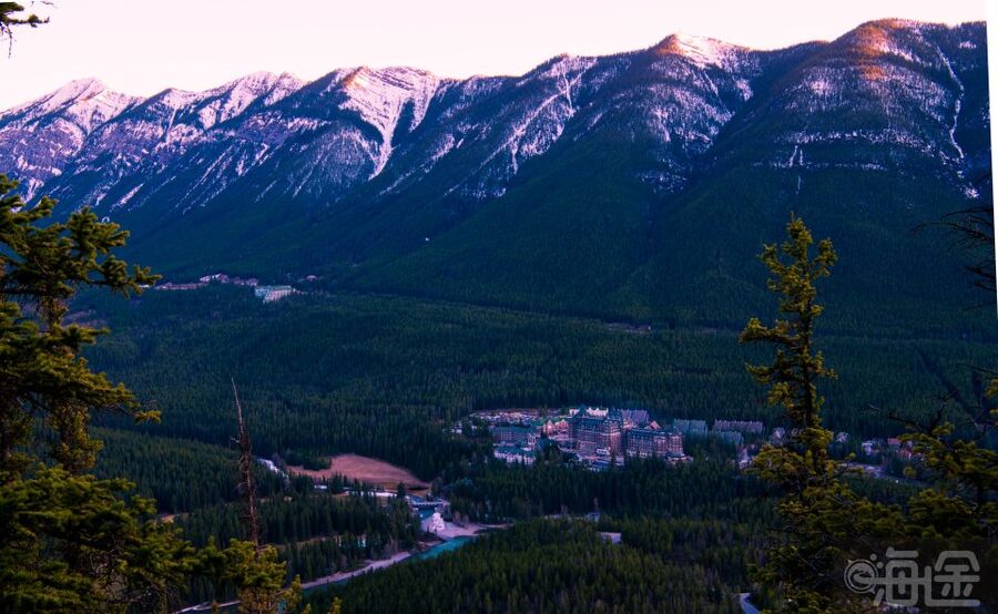 From Banff/Canmore: Deep 1 Day Tour in Banff National Park - Downtown Banff lunch break and the Sulphur Mountain gondola add-on