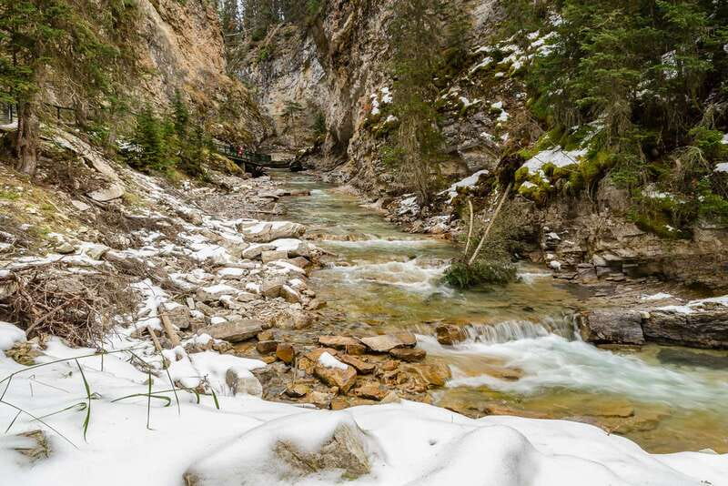 From Banff: Johnston Canyon Guided Icewalk - Break Time Up Top: Hot Chocolate, Cookies, and a Breather