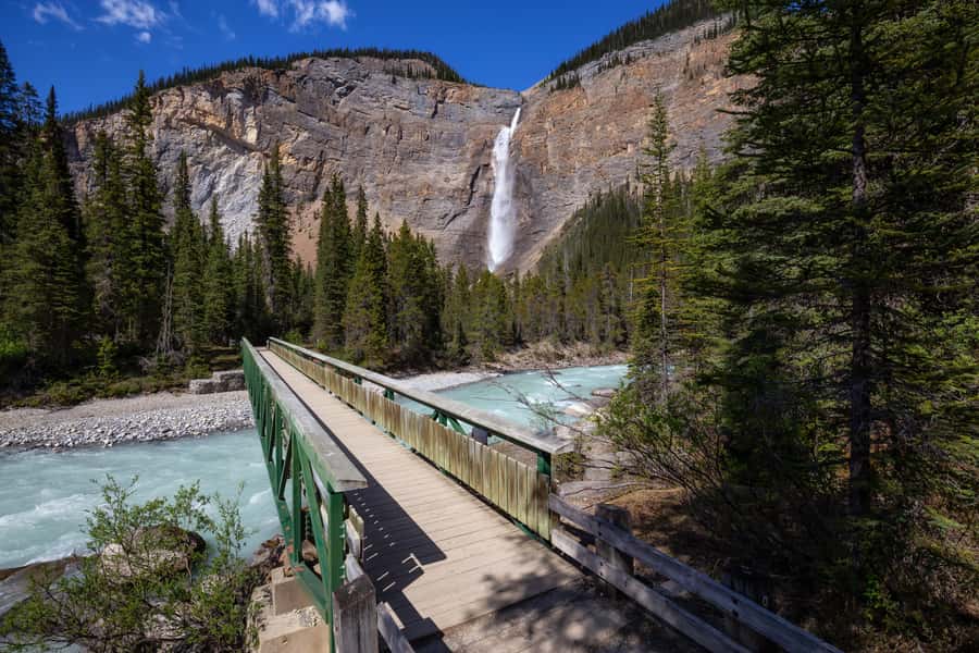 From Banff: Lake Louise, Emerald Lake & Takakkaw Falls - Should you book this Banff to Yoho day tour?