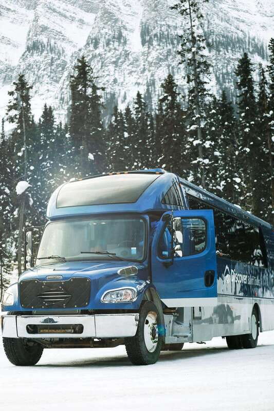 From Banff: Lake Louise & Yoho Full Day Tour - Emerald Lake Lodge time: lunch, a lakeshore walk, and local snacks