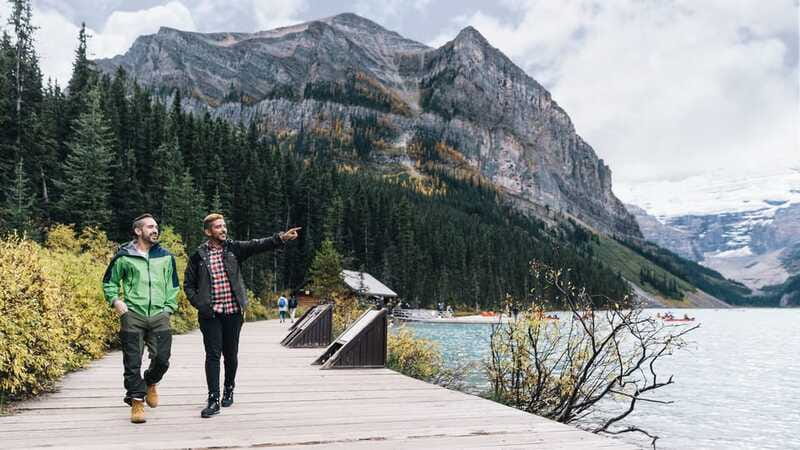 From Banff: Louise & Moraine Lake Guided Hiking Day Trip - Moraine Lake viewpoints: getting the best version of the iconic view