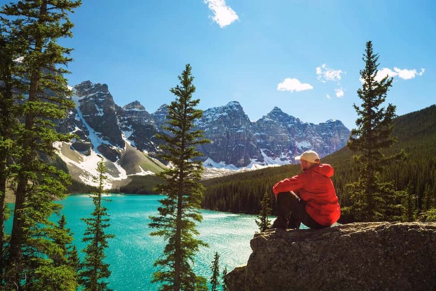 From Banff: Moraine Lake & Lake Louise Tour - Moraine Lake: pre-crowd views, Rockpile photos, and time to choose your pace