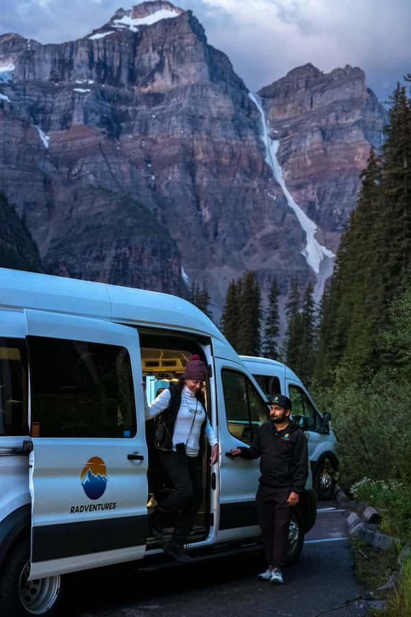 From Banff: Sunrise Moraine & Louise Premium Guided Tour - Getting picked up in Banff, then out into the park