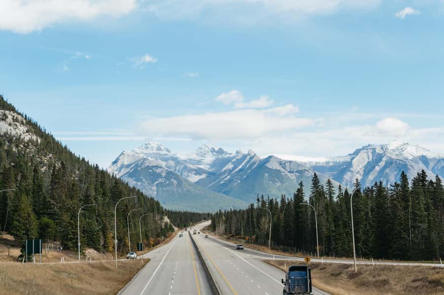From Calgary: Private Banff National Park Day Trip - Moraine Lake (and Lake Louise): the headline stops