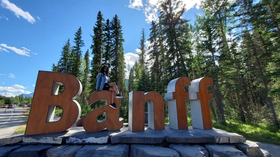 From Calgary to Banff: Day Trip with Wolfdog Sanctuary Visit - Key things I’d watch for on this 10-hour Rockies loop