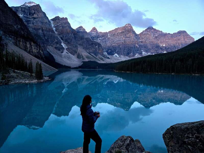 From Canmore/Banff: Moraine Lake Sunrise & Lake Louise Tour - Lake Louise at your pace: about 2 hours of real choice