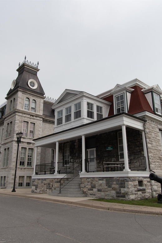 From Montreal: Kingston City Day Trip & 1000 Island Cruise - Tips to make the day feel easier
