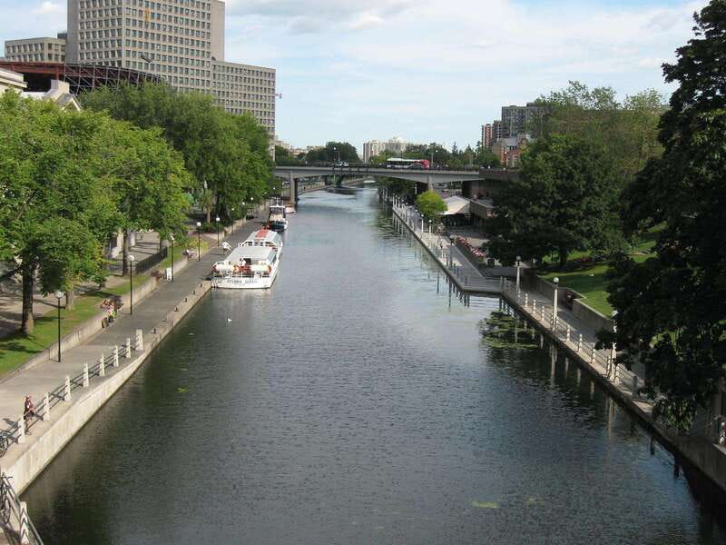 From Montreal: Ottawa with Private Guide and Pickup - Rideau Canal time, UNESCO views and how to choose your kind of water