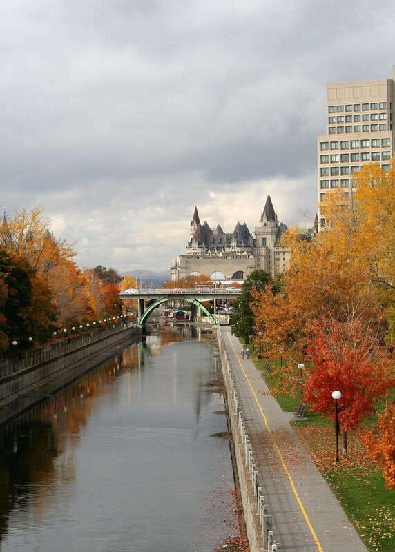 From Montreal: Ottawa with Private Guide and Pickup - Canadian War Museum and Ottawa Museum of Nature, two very different indoor worlds