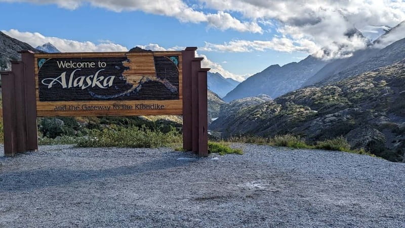 From Skagway: Yukon Sled Dog Mushing & White Pass Combo - Skagway to Canada in One Smooth Combo Day