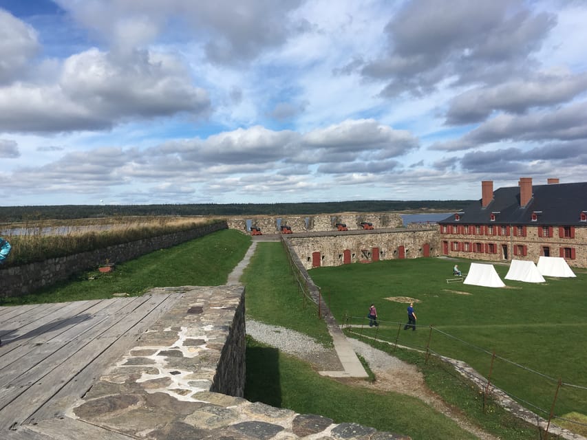 From Sydney, Canada: Walking Tour of Louisbourg Fortress - Key Things to Know Before You Go