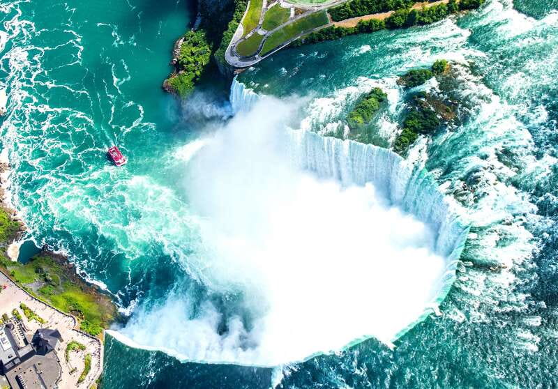 From Toronto: Niagara Falls Evening Tour With Boat Cruise - Door-to-door from Toronto, minus the rental-car headache
