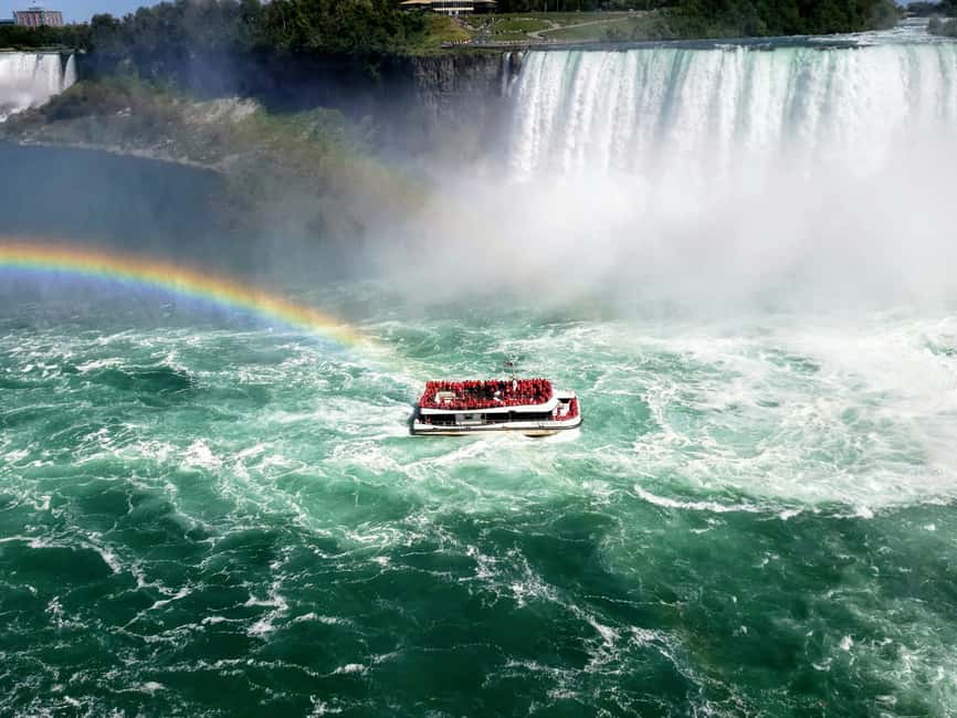 From Toronto: Niagara Falls Guided Day Tour with Boat Cruise - Getting to Niagara from Toronto, with comfort and a licensed guide