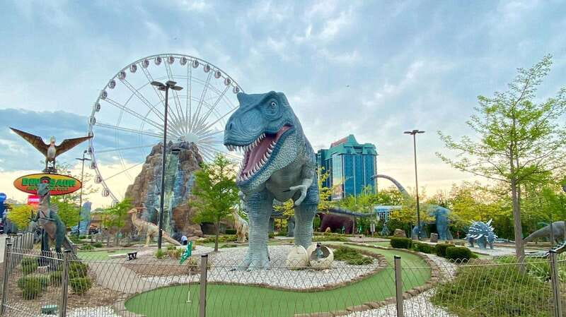 From Toronto: Niagara Falls Tour with Journey & Dinner - Table Rock Welcome Centre and dinner with a view