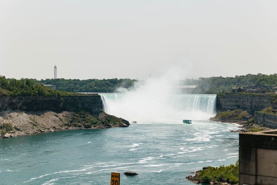 From Toronto: Niagara Falls + Winery, Cruise, & Lunch Option - Niagara-on-the-Lake at the end of the day