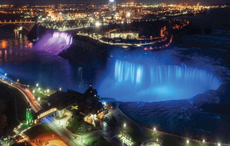 From Toronto: Winter Festival of Lights Niagara Falls Tour - A coach day from Toronto to Niagara Falls Winter Festival of Lights