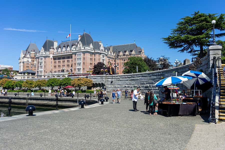 From Vancouver: Butchart Gardens & Victoria Sightseeing Tour - Price and value: what $227 really buys you
